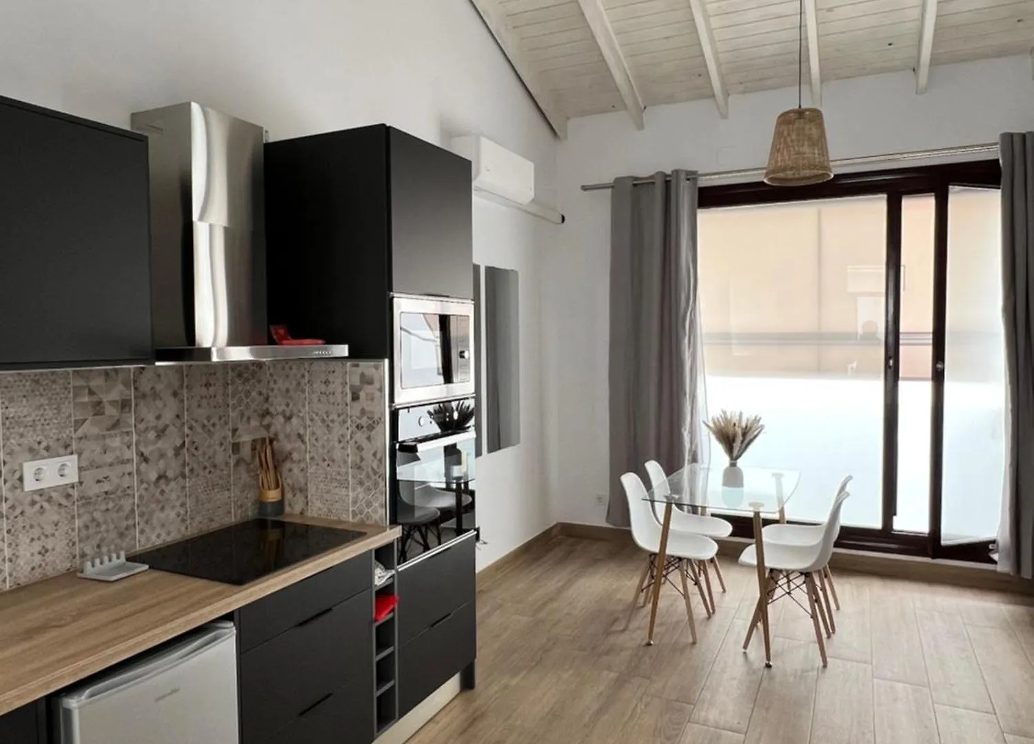 M&M Empedrada Apartamentos Jerez Jerez de la Frontera 0*,  Španělsko